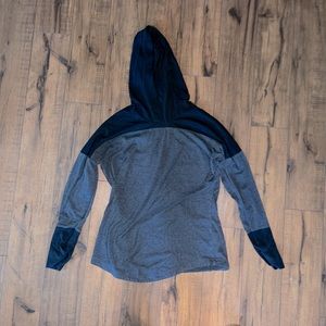Puma light sweatshirt hoodie